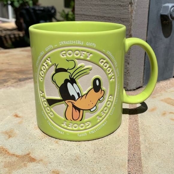 Disney Other - Disney Goofy Mug